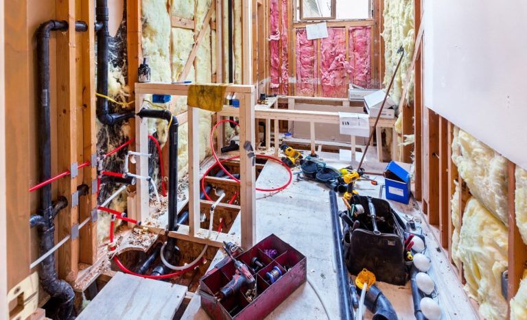 Read more about the article Home Remodeling & Renovation Projects that Require a Plumber