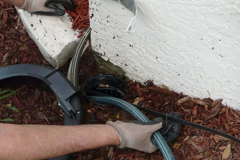 Read more about the article Drain Cleaning: Sewer Rodding vs Hydro Jetting