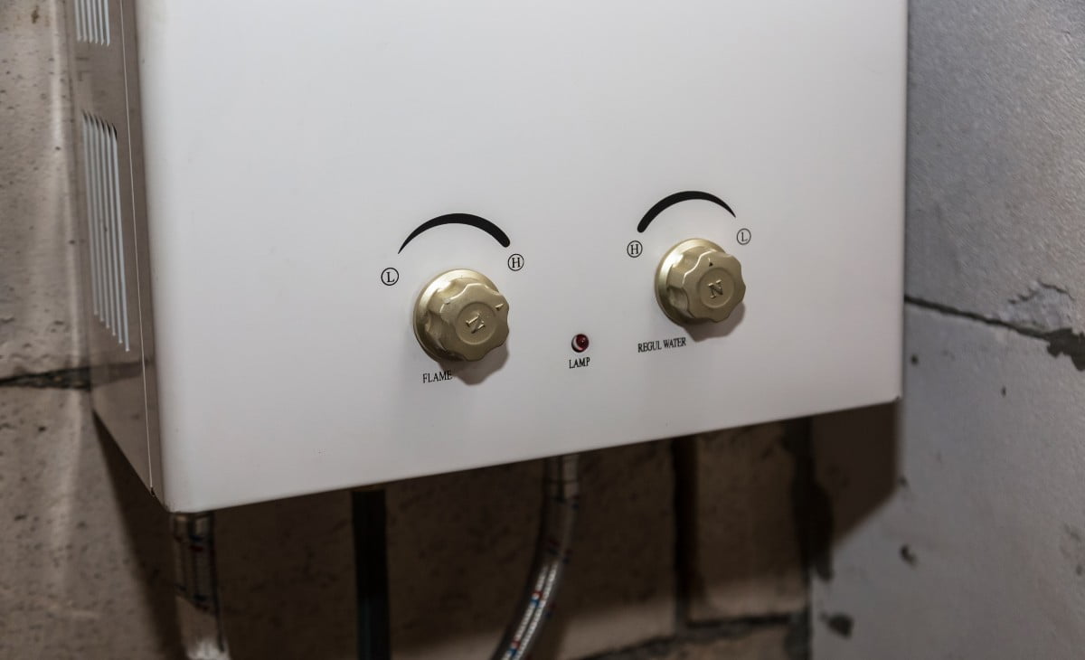 Read more about the article Benefits of a Tankless Water Heater